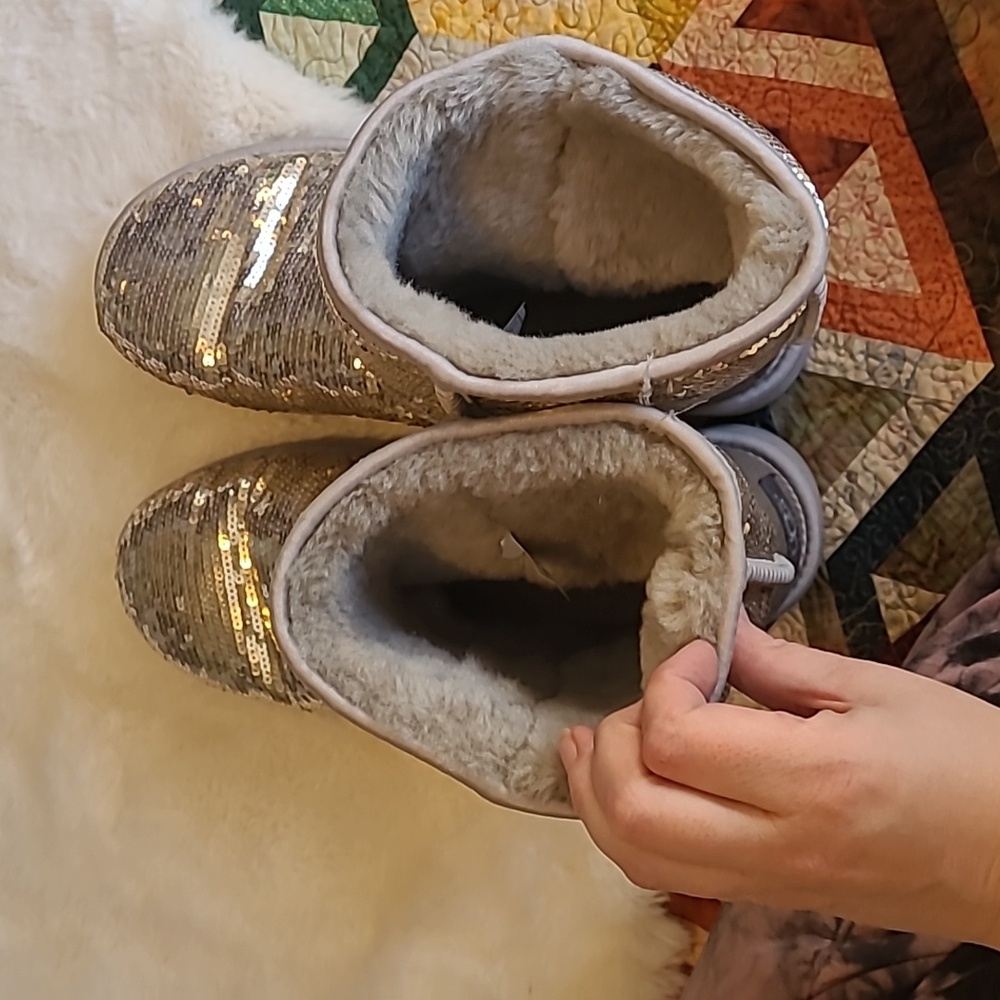 UGG Gold Sequin Boots Classic Short Sherling Womens 10 - Picture 8 of 11